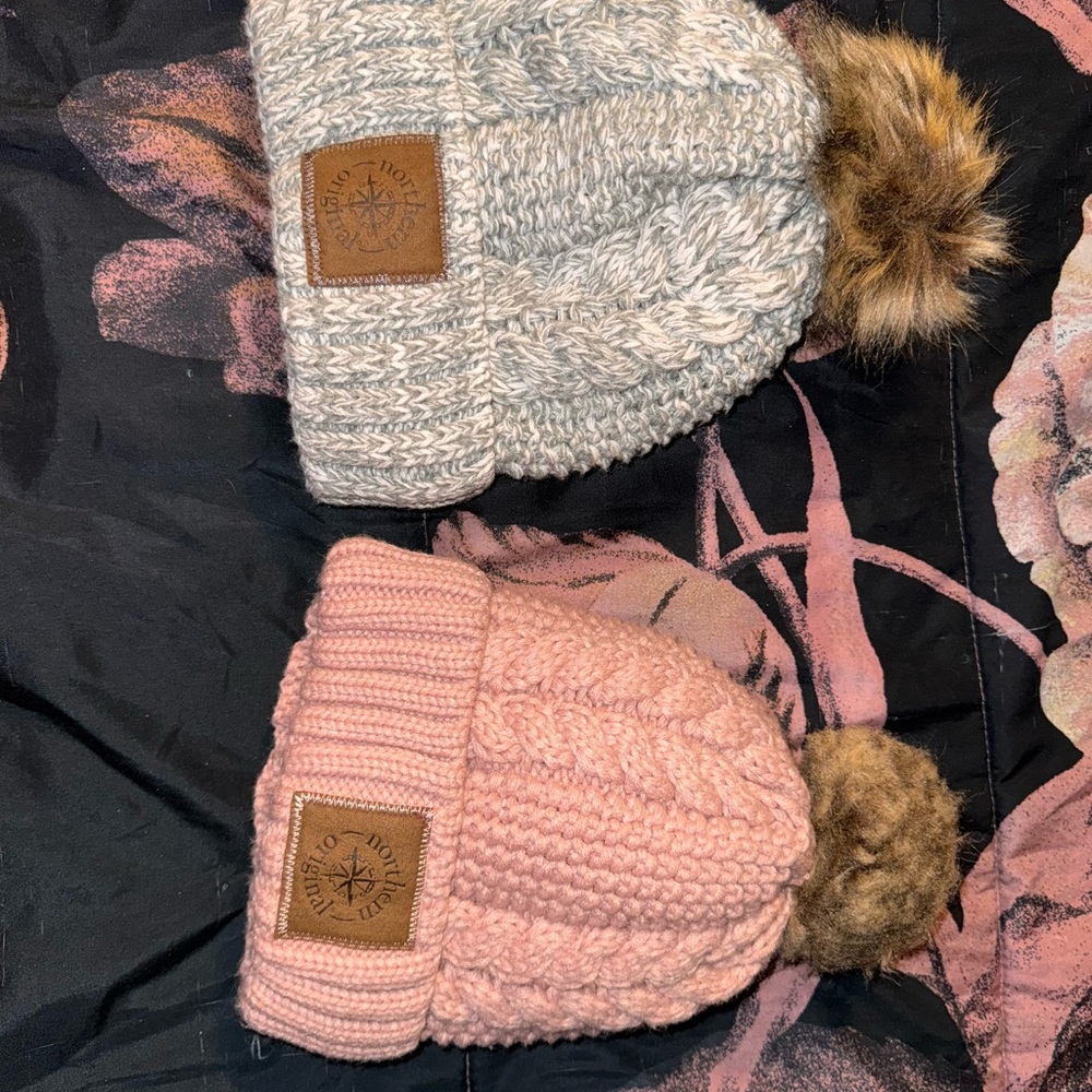 Women’s Knit Beanie Set - Gray and Pink